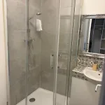 Le Otel *